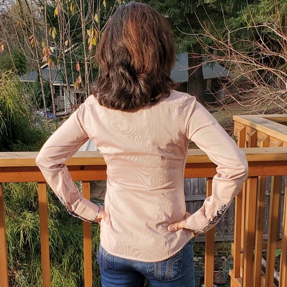 Tales Women's Button Down Shirt, Size Sm, NWOT - Picture 4 of 7